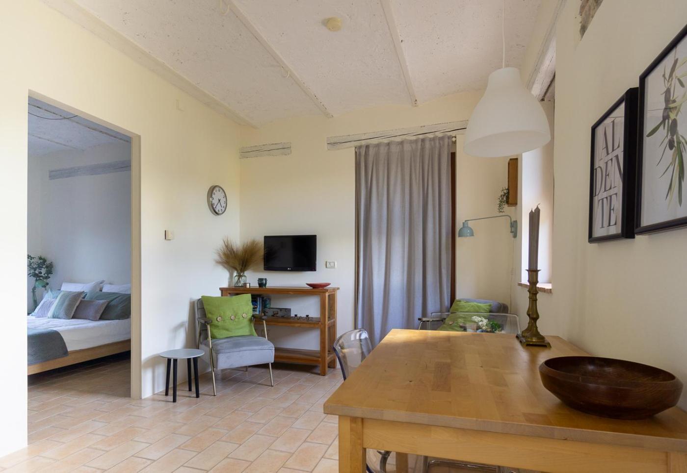 Rosa Nel Pozzo Apartments And B&B San Pietro  外观 照片