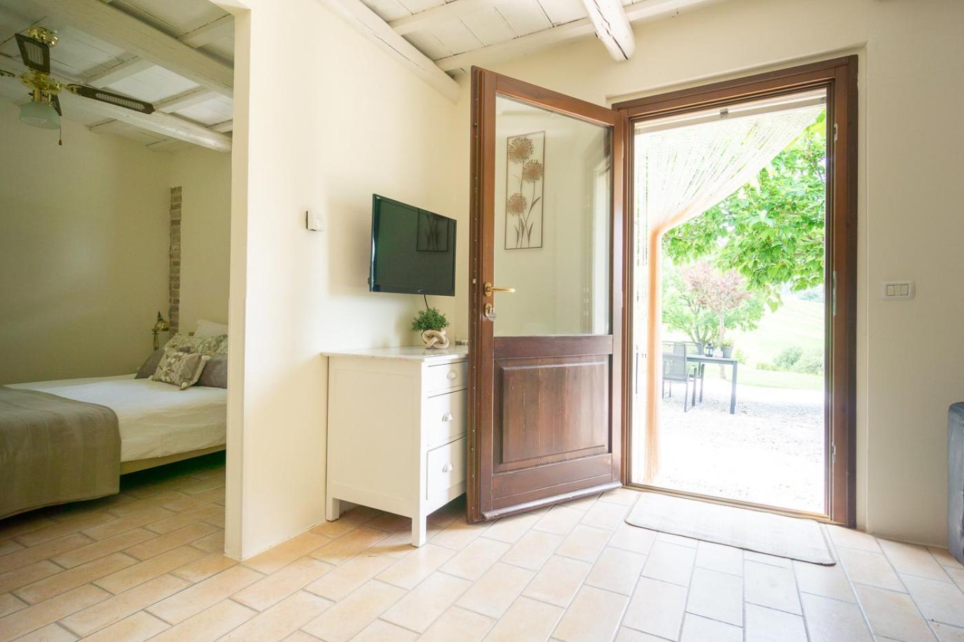 Rosa Nel Pozzo Apartments And B&B San Pietro  外观 照片