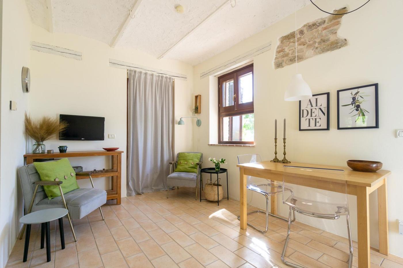 Rosa Nel Pozzo Apartments And B&B San Pietro  外观 照片
