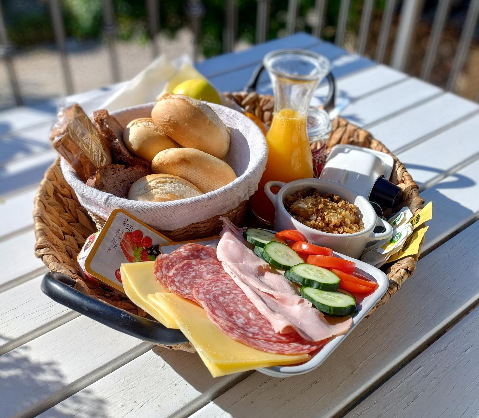 Rosa Nel Pozzo Apartments And B&B San Pietro  外观 照片