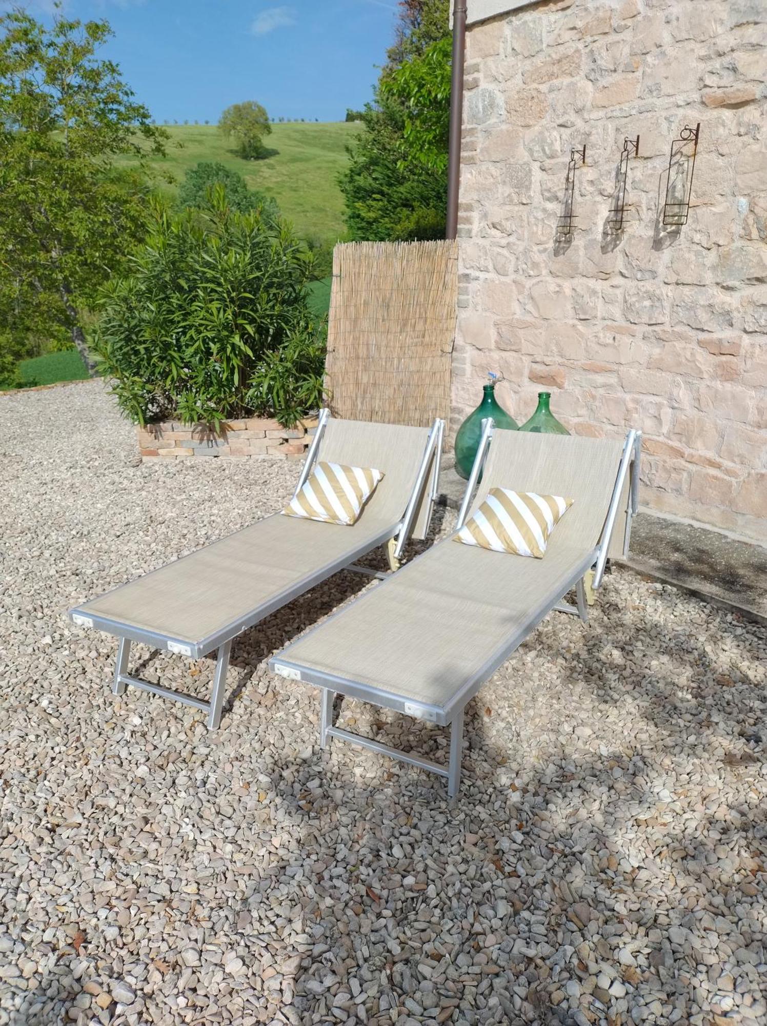 Rosa Nel Pozzo Apartments And B&B San Pietro  外观 照片
