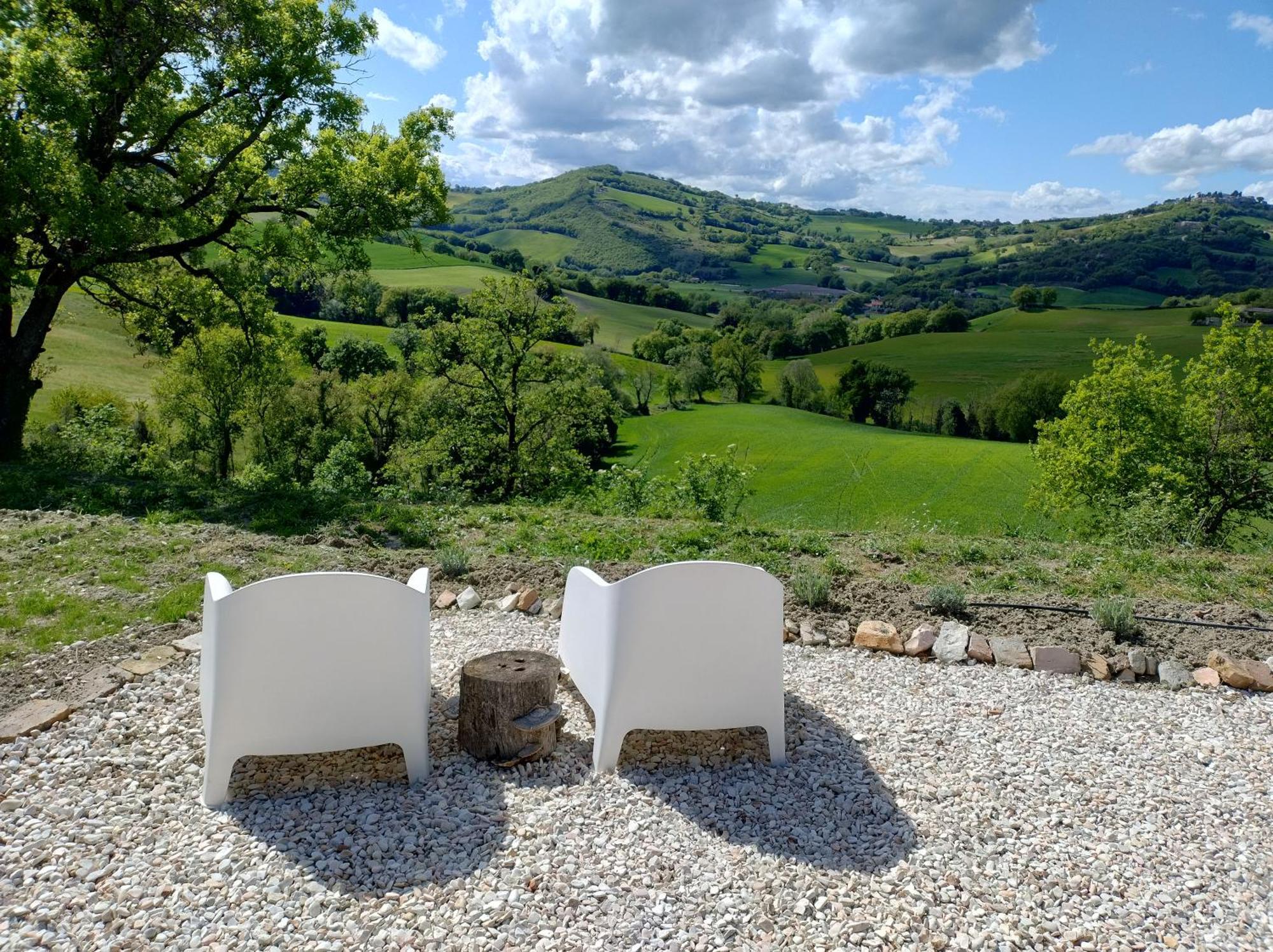 Rosa Nel Pozzo Apartments And B&B San Pietro  外观 照片